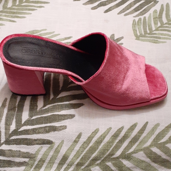 Asos bubble gum pink velvet mules uk AU size 9 - Picture 4 of 5